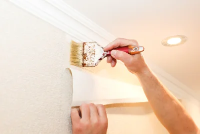 Pose de papier peint à Beaumont-la-Ferrière — revêtements muraux et toiles de verre